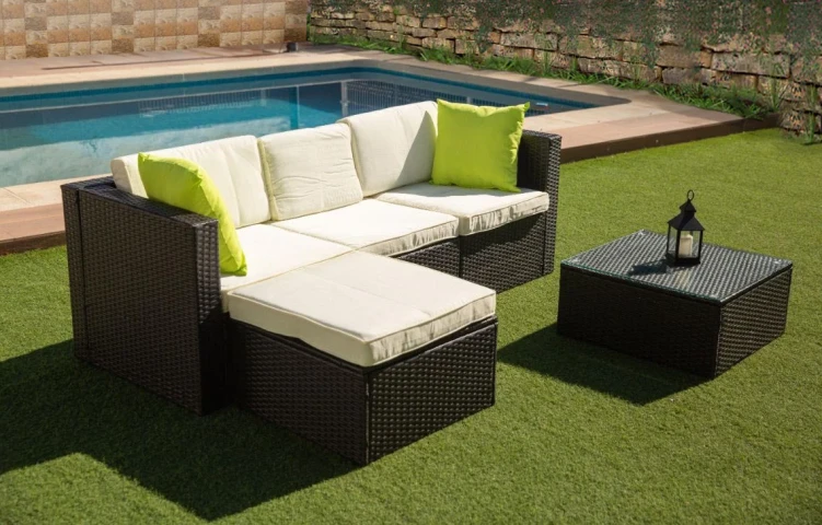 Rattan Chaise Longue Sofa + Table – Garden and Terrace Furniture